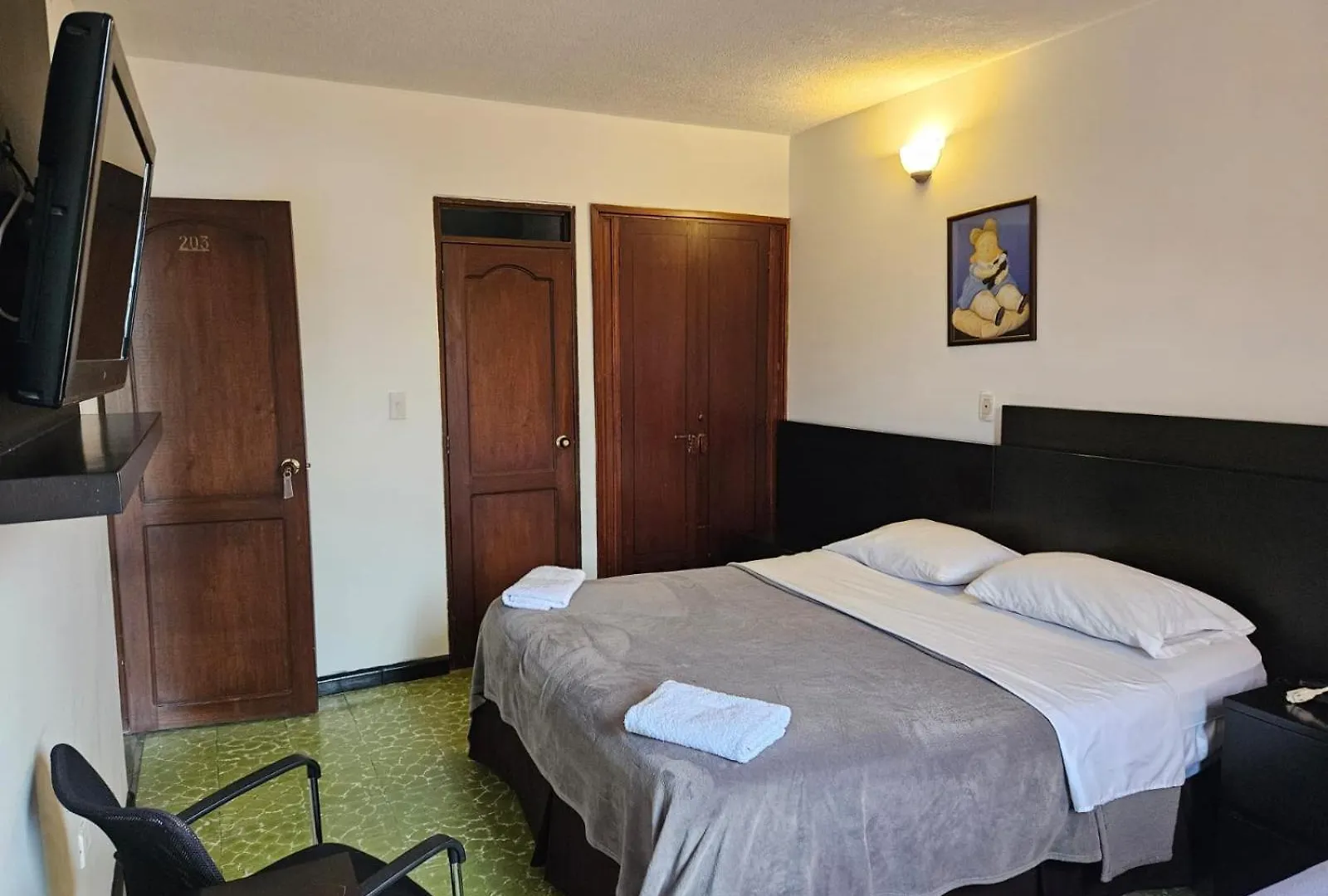 קאלי Hotel Champagnat